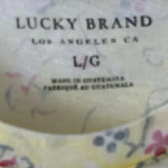 Lucky Brand | Pale Yellow Asian Floral Short Sleeve Tee, Large - Picture 4 of 5
